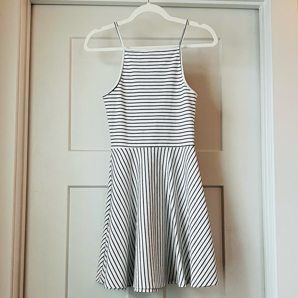 H&M striped dress. Size 6.